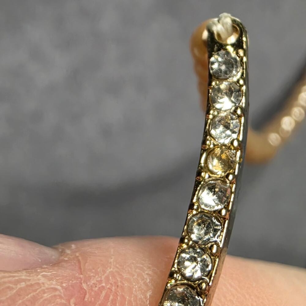 Chico’s Layered Pearl Necklace Crystal Bar Double Strand Statement Gold Tone 54 - Picture 9 of 13